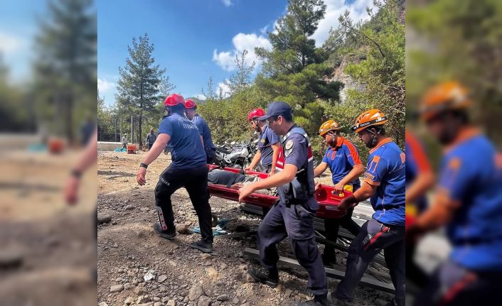 Osmaniye’de Sarısu Şelalesi’nde yaralanan vatandaş kurtarıldı