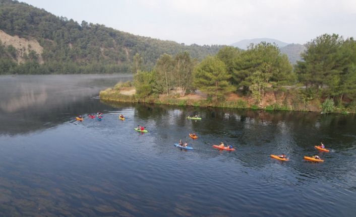 Osmaniye’de sisler içerisinde kano heyecanı