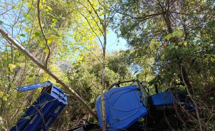 Osmaniye’de traktör uçurumdan devrildi: 2’si çocuk 5 kişi yaralandı