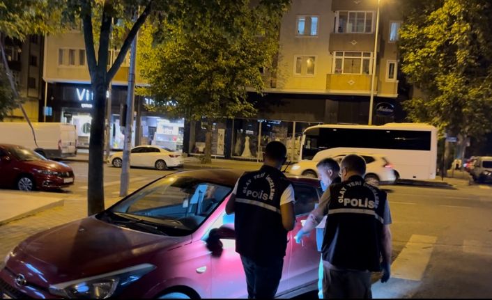 Otomobilde silahlı saldırıya uğramıştı, saldırgan arkadaşı çıktı