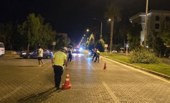 Otomobilin çarptığı 8 yaşındaki çocuk hayatını kaybetti