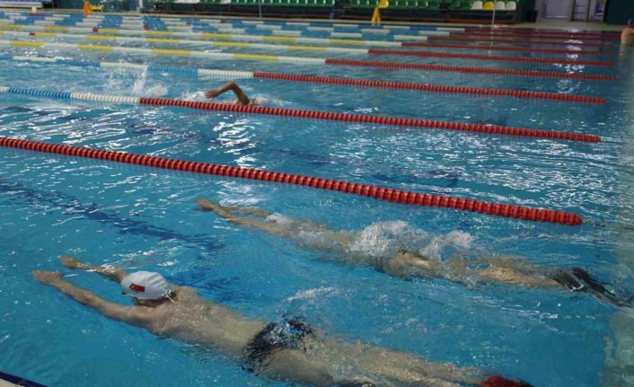 Özel Sporcular Yüzme Milli Takımı Sakarya’da kamp yapıyor