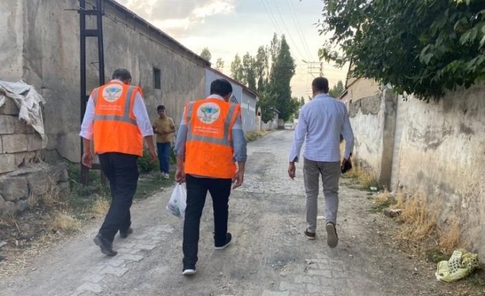 Patnos’ta 50 aileye et yardımı yapıldı