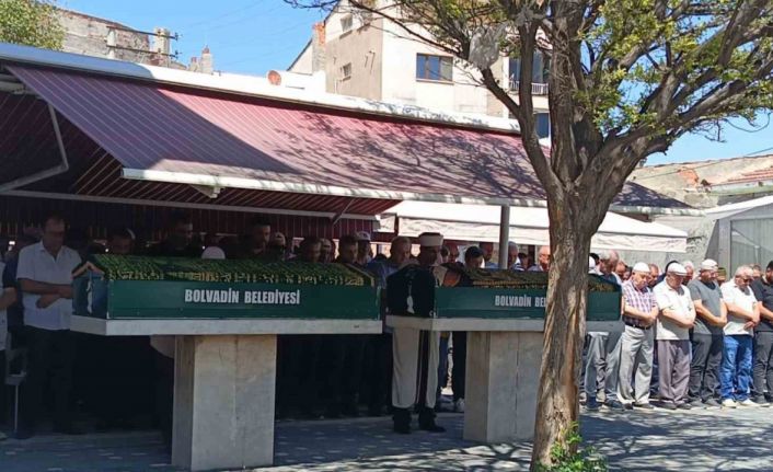 Polis katil zanlısını her yerde arıyor