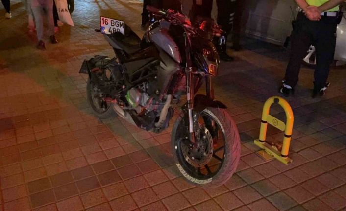 Polisi peşine takan motosikletli, kaza yapınca yakalandı