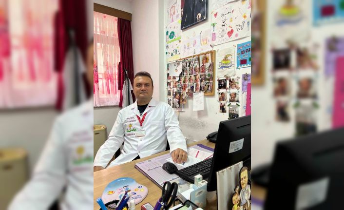 Prof. Dr. Cumhur Aydemir: "Anne sütü, sağlıklı nesillerin temelidir"