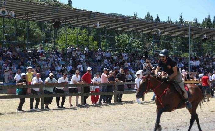 Rahvan at yarışları heyecanında sıra Gölcük koşusunda