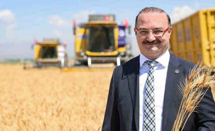 Rektör Hacımüftüoğlu: "Tarım, geleceğe umut ekmektir"