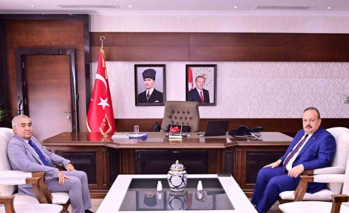 Rektör Kent, ’Araştırma Üniversitesi’ için görüşmelerine devam ediyor