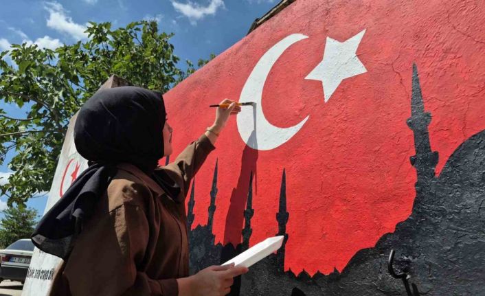 Resim öğretmeninin fırçasıyla mahallenin adı değişti