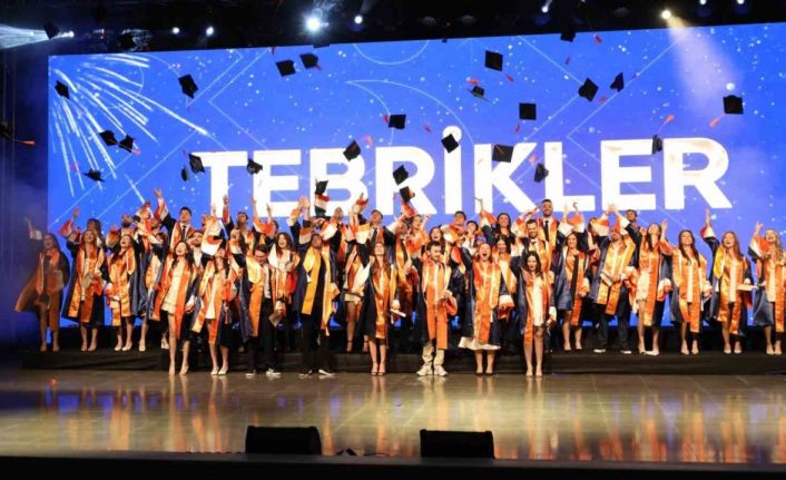 Sağlığın yeni neferleri mezun oldu