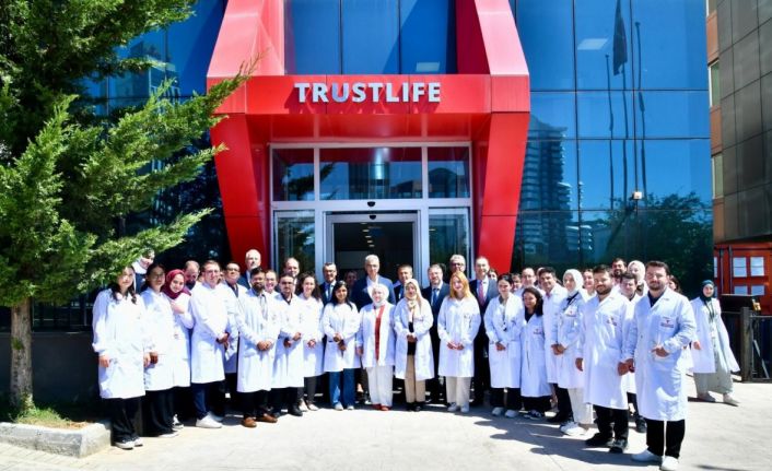 Sağlık Bakanı Kemal Memişoğlu’ndan Trustlife’a ziyaret