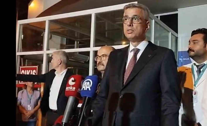 Sağlık Bakanı Memişoğlu deprem bölgesinde