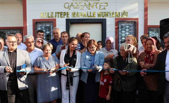 Şahin, Üçoklar ve Kolejtepe muhtarlık ofislerini halkla beraber açtı