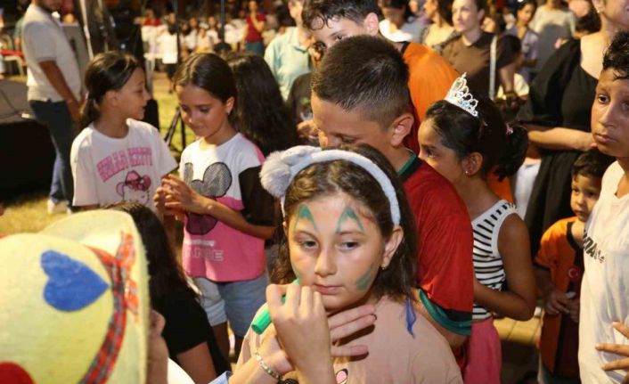 Sahne Kepez Ulus Mahallesi’ne renk kattı