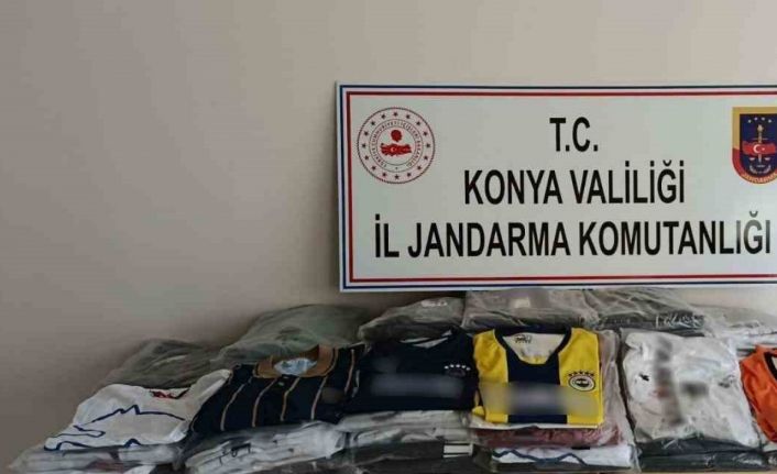 Sahte tişört satıcılarına operasyon