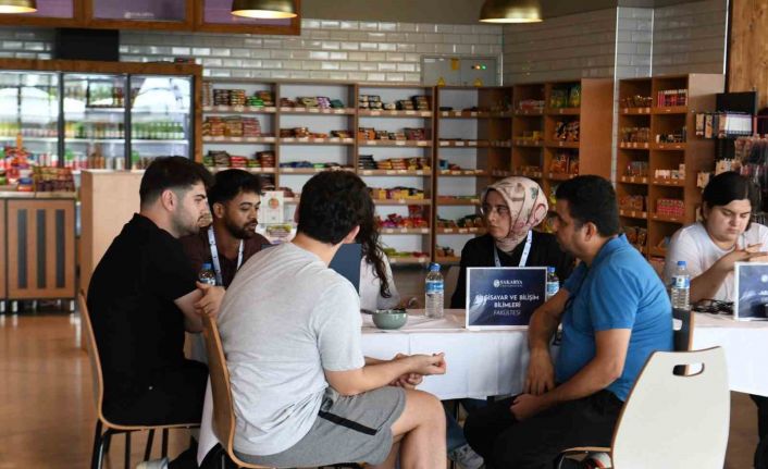 Sakarya Üniversitesinde tanıtım günleri yoğun ilgiyle tamamlandı