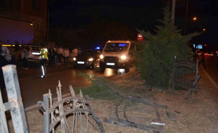 Samsun’da düğün konvoyunda kaza: Gelin hastaneye kaldırıldı