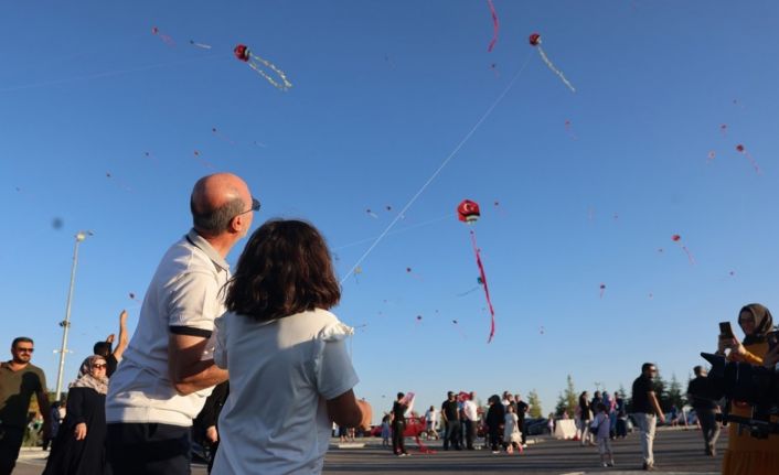 Selçuklu semaları uçurtmalarla şenlendi