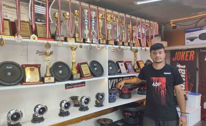 Ses tutkusunu mesleğe dönüştürdü