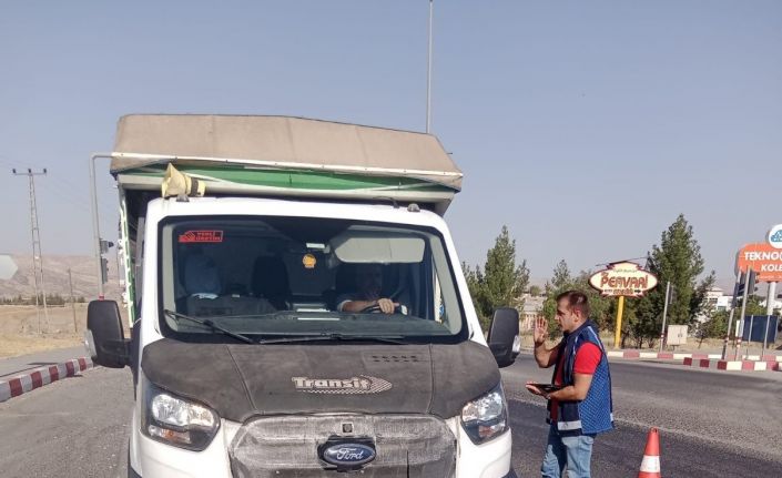 Siirt Belediyesi’nden sebze ve meyve taşıyan araçlara denetim