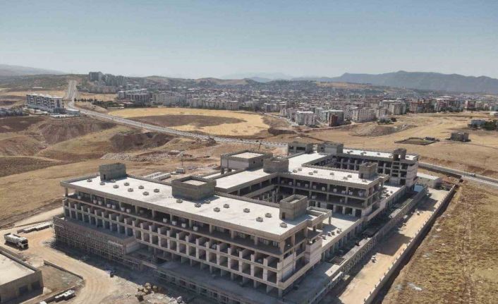 Siirt’te 400 yataklı yeni hastane inşaatı incelendi