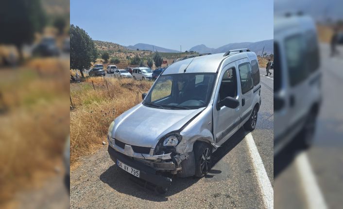 Siirt’te maddi hasarlı trafik kazası
