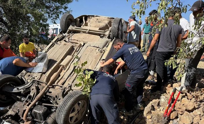 Siirt’te takla atan araçta 2 kişi yaralandı