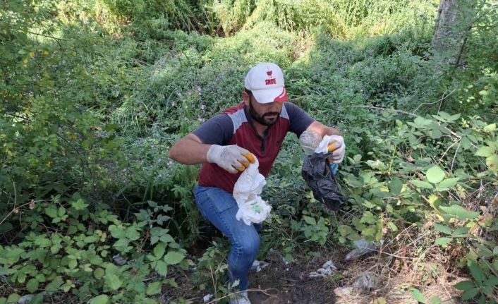 Simav Gölcük Yaylasına piknikçilerin attığı çöpler "pes" dedirtti