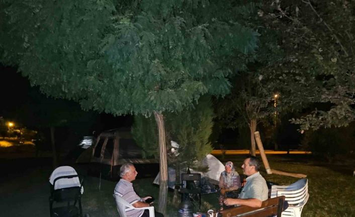 Sındırgı’da deprem sonrası artçılar sürüyor