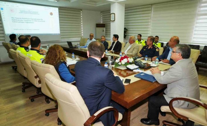 Sinop’ta şehir içi trafik levhaları sadeleşiyor