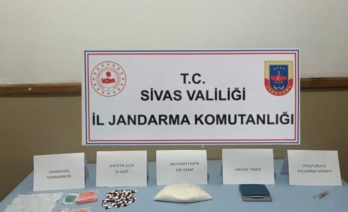 Sivas’ın 2 ilçesinde uyuşturucu operasyonu: 1 kişi tutuklandı