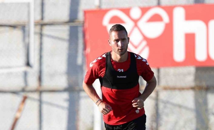 Sivasspor’da Simic, Sabah FC’ye transfer oldu