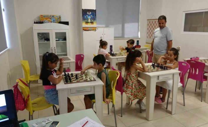 Söke Satranç ve Akıl Zeka Oyunları’nda Türkiye’nin lokomotifi oldu