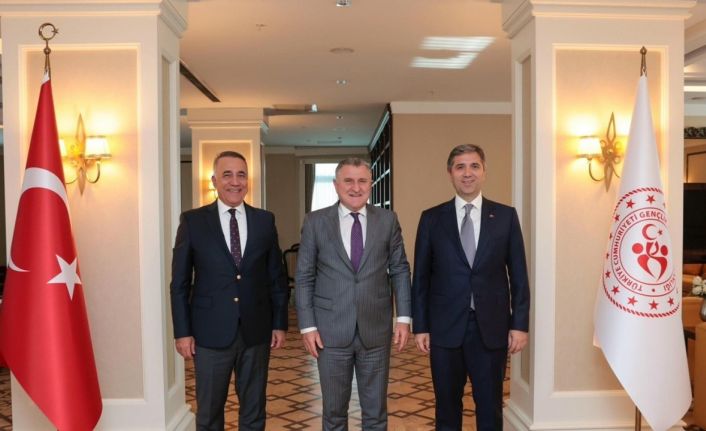 Sultangazi’ye kapalı spor salonu ve otopark yapılacak