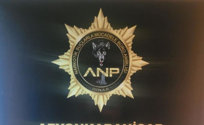 Şüpheli araçta 4 ruhsatsız tabanca ele geçirildi