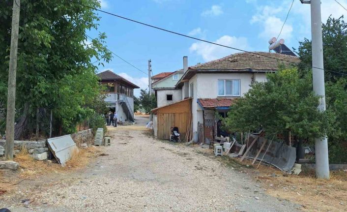 Süt sağarken elektrik akımına kapılan kadın hayatını kaybetti