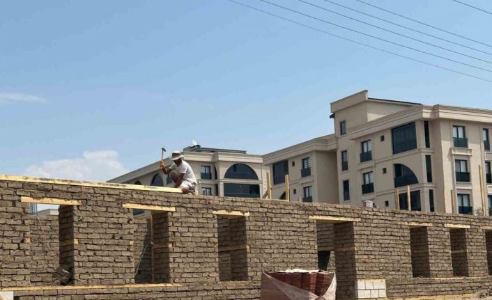 Tahir Paşa Konağı aslına uygun şekilde yeniden inşa ediliyor