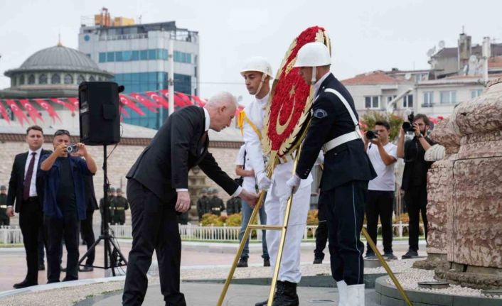 Taksim Meydanı’nda 30 Ağustos Zafer Bayramı töreni