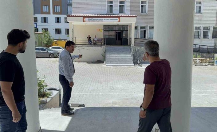 Tatvan’da okullar yeni eğitim-öğretim yılına hazırlanıyor