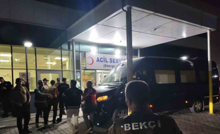 Tekirdağ’da UFO’dan inerken rapçi Çakal rastgele ateşin hedefi oldu