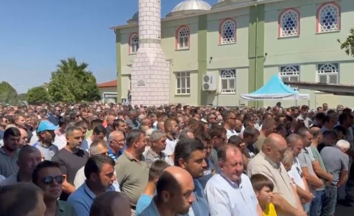 Teksüt yangınında hayatını kaybeden Özcan Yıldırım son yolculuğuna uğurlandı