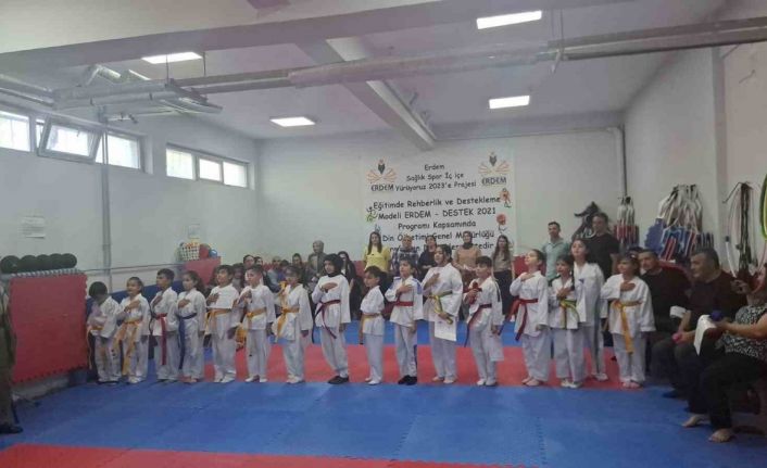 Tekvandocuların kuşak heyecanı