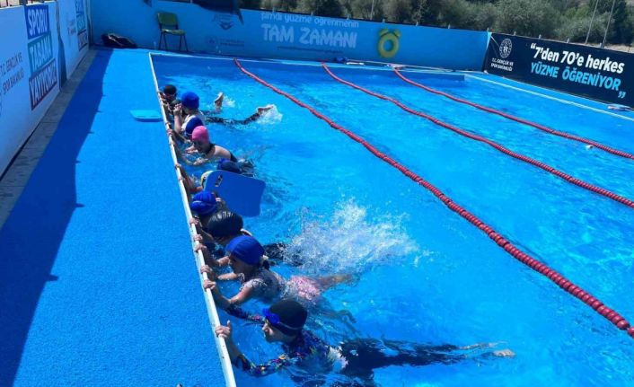 Tercan’da yüzme kursu açıldı