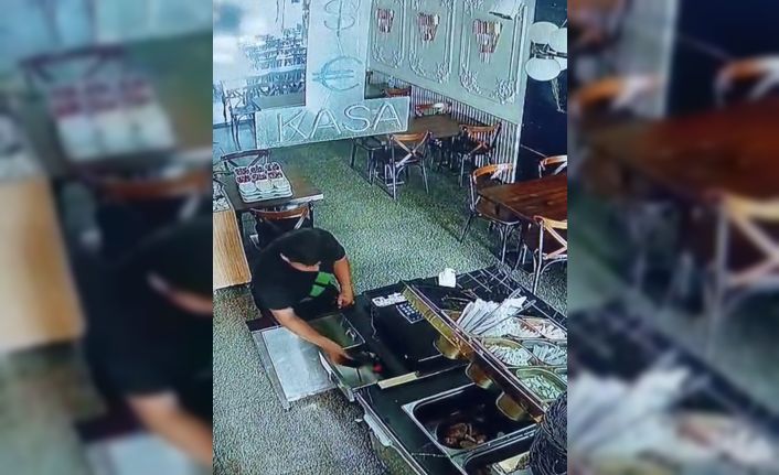 Topallayarak girdiği restorandan cüzdan çaldı, hırsızlık anı kameraya yansıdı