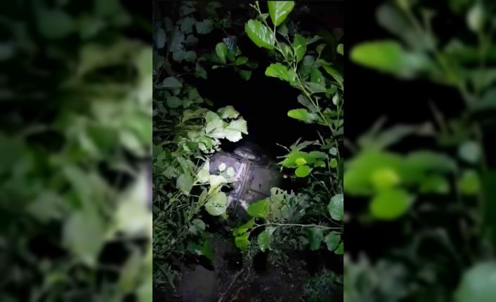 Trabzon’da kontrolden çıkan araç dereye uçtu: 4 kişi son anda kurtarıldı