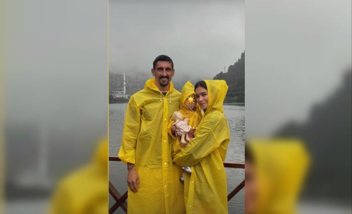 Trabzonspor’un yıldız oyuncusu Savic, Uzungöl’ü ziyaret etti