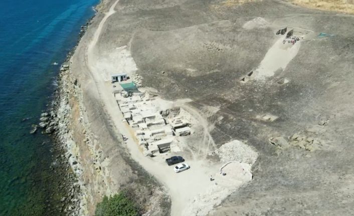 Trakya’nın en büyük antik tiyatrosunda kazılar sürüyor