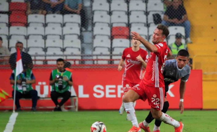 Trendyol Süper Lig: Antalyaspor: 1 - Fatih Karagümrük: 2 (Maç sonucu)