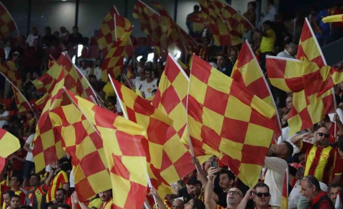 Trendyol Süper Lig: Göztepe: 0 - Fenerbahçe: 0 (Maç devam ediyor)